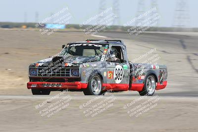 media/Sep-28-2024-24 Hours of Lemons (Sat) [[a8d5ec1683]]/1140am (Outside Grapevine)/